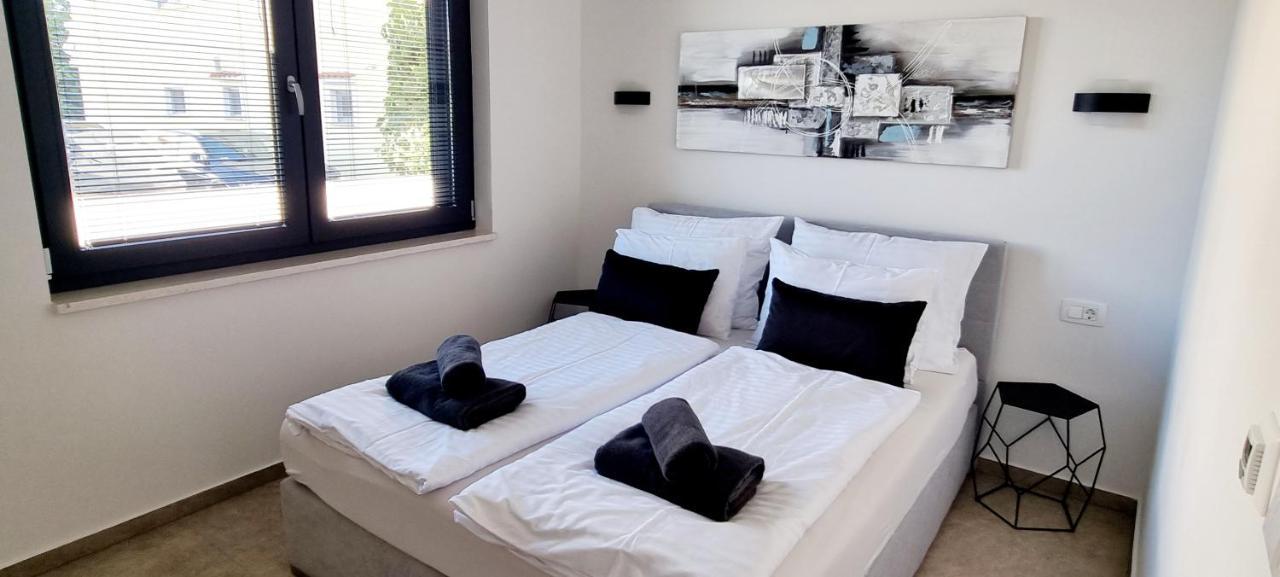 Dinary Apartman Вир Екстериор снимка