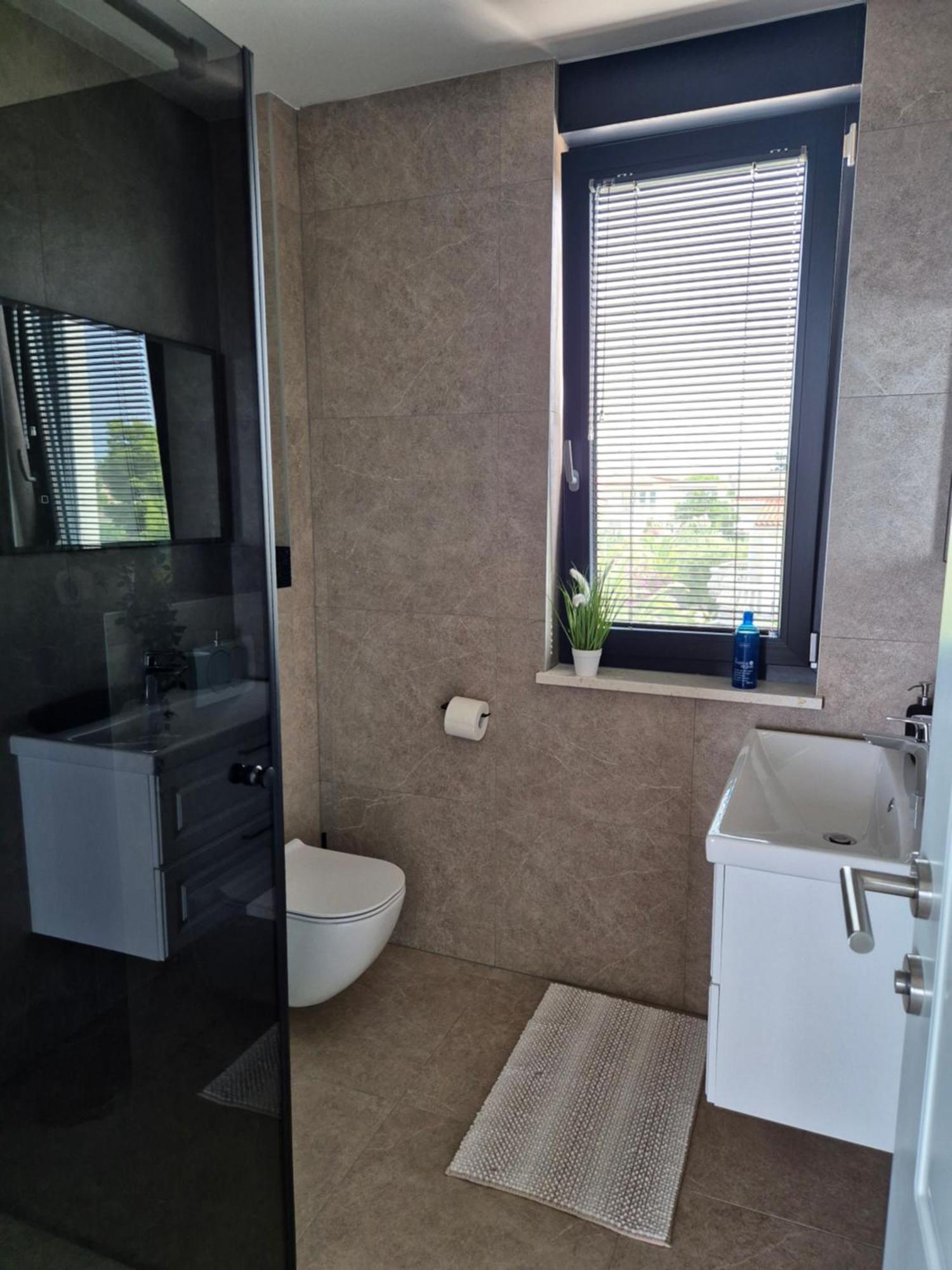 Dinary Apartman Вир Екстериор снимка